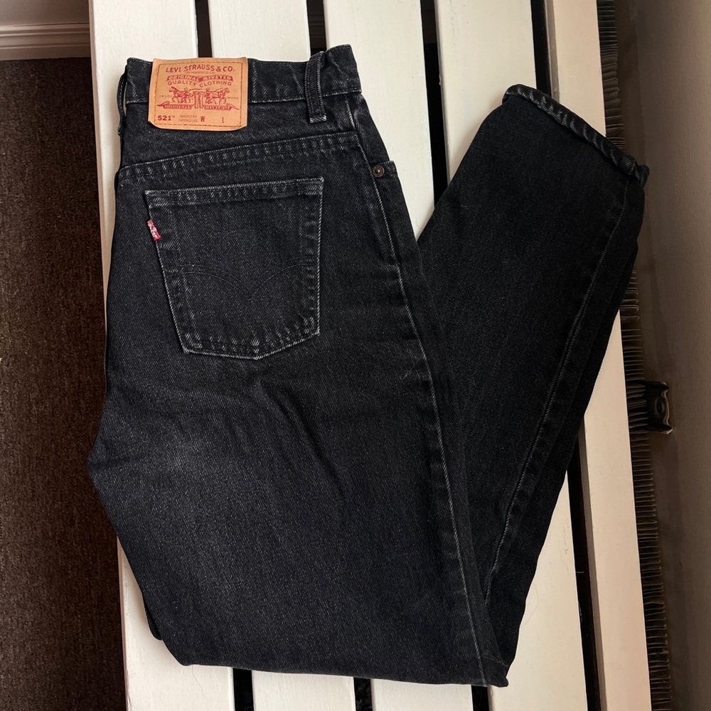 COPY - LEVI’S 521 80’s MOM JEANS
